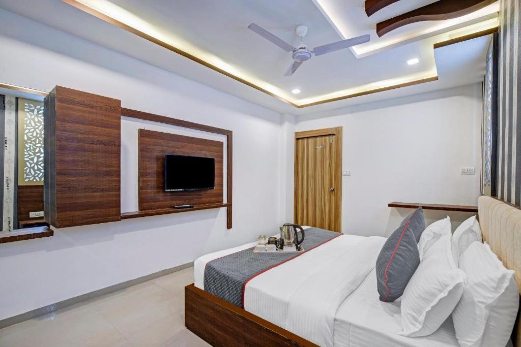 Hotel Nilkanth Inn Halol Bagian luar foto
