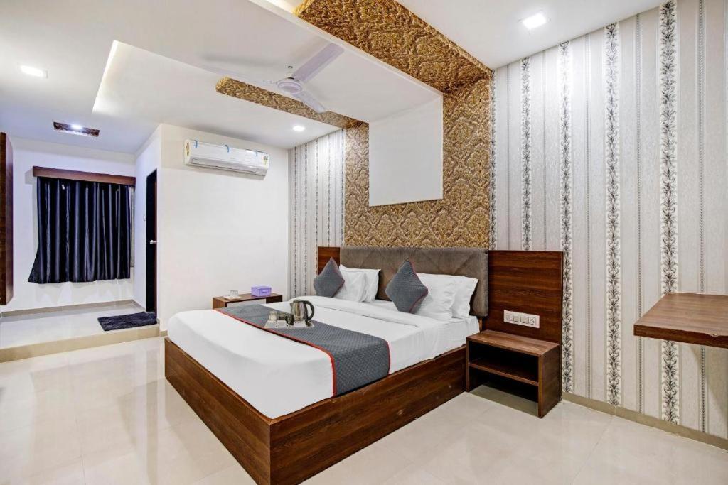 Hotel Nilkanth Inn Halol Bagian luar foto